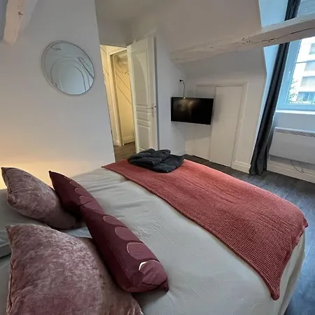 Appartamento Avec Terrasse En Plein Coeur De Vernon (Eure)